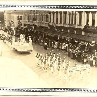The 1934 Cuero Turkey Trot Parade.