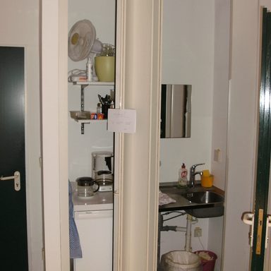 Nische vor dem Umbau zur Büroküche