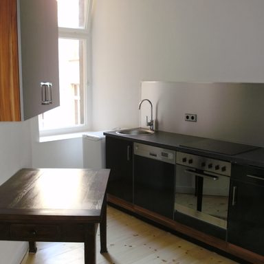 Küchenumbau, Esstisch aufgearbeitet