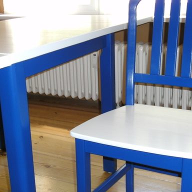 Kiefermöbel, deckend lackiert