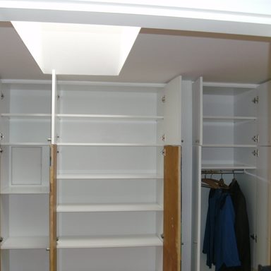 Dachgeschoß-Einbauschrank innen