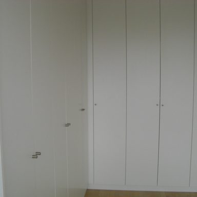 Einbaukleiderschrank