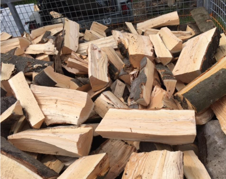 gehacktes Brennholz in Dillenburg