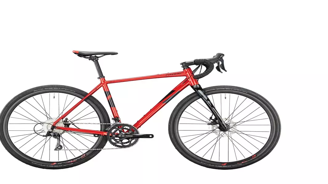 CONWAY "GRV 3.0": Du suchst ein Bike, das sportlich und tourentauglich zugleich ist? Eines, mit dem du im Sommer auf in neue Abenteuer ziehen kannst? Das CONWAY "GRV 3.0" bietet dir genau diese Möglichkeiten. Als Einstiegsmodell ist das Gravelbike mit Kettenschaltung und 18 Gängen (2x9-fach) solide ausgestattet, um mehrere Tage auch im hügeligen Terrain unterwegs zu sein. Preis 1599,-€. Weitere Infos unter: 
<a href="https://www.conway-bikes.com/bikes/gravel/grv/02897460-conway-grv-3.0-herren-2023/?number=02897460">www.conway-bikes.com</a>